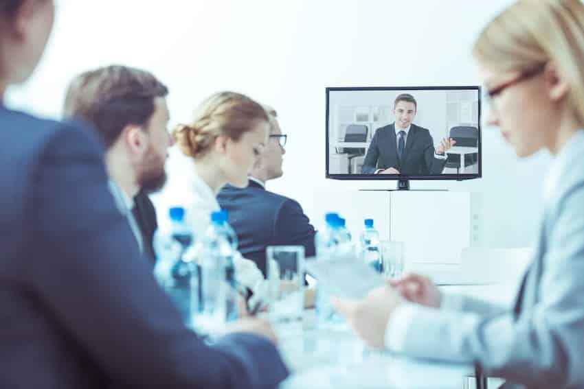 investissement en bourse : notion de débutant apprenant à investir en actions